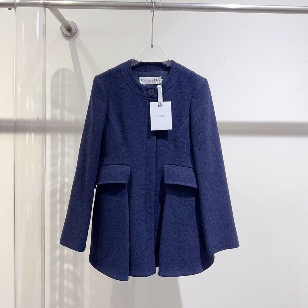 ❌sold❌🚩steal authentic Dior Classic Navy Cape Jacket